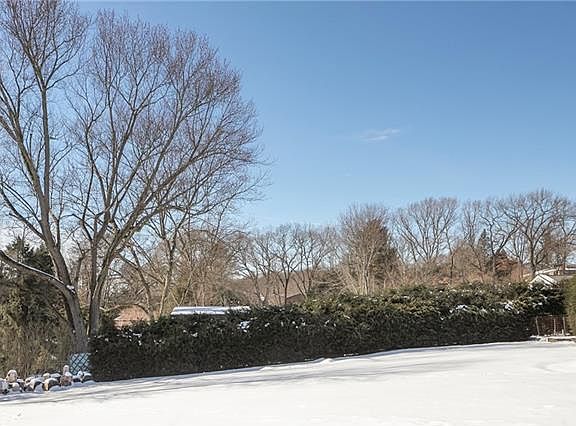3rd image of 3254 Cardinal Ct