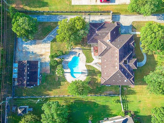 2nd image of 6719 Rustling Oaks Dr
