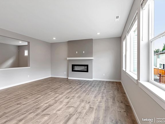 3rd image of 15302 201st Ave E