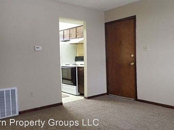 5th image of 922 W Texas Ave APT B
