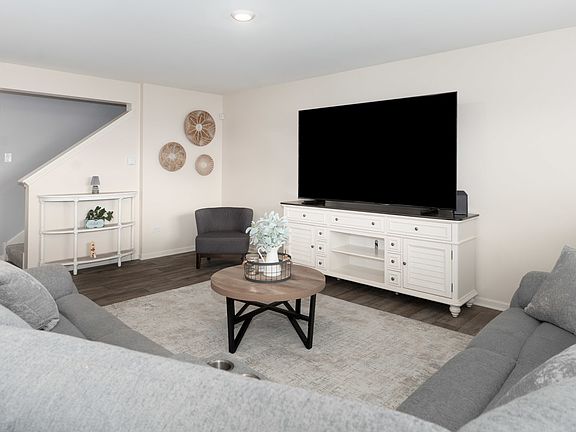 5th image of 7626 Violet Ln