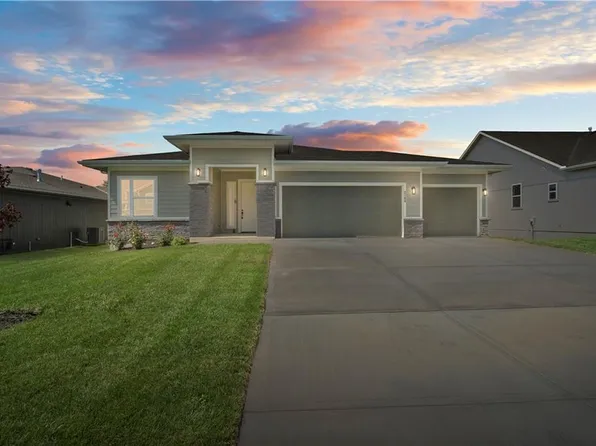 1717 NW 104th Ter, Kansas City, MO 64155