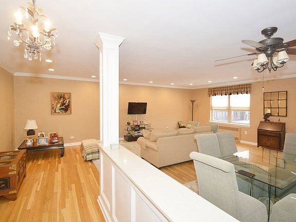 4th image of 16221 Powells Cove Blvd APT 5J