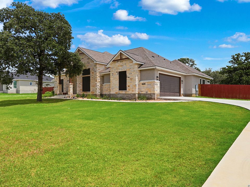 1st image of 104 HONDO RDG