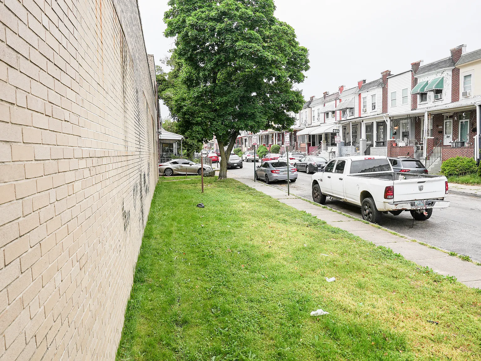 W Mulberry St, Baltimore — Photo 4