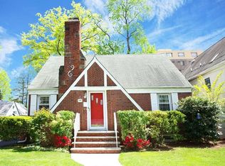 146 Clarendon Pl, Hackensack, NJ 07601
