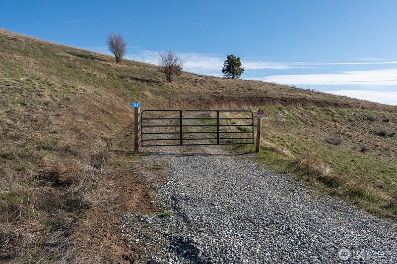 5th image of 562 Chelan Ranch Road