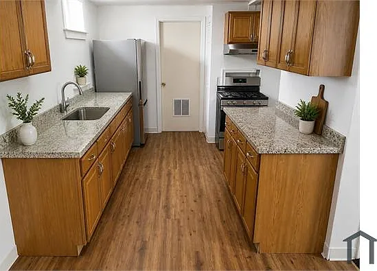 12 Summer St #1 — Photo 1