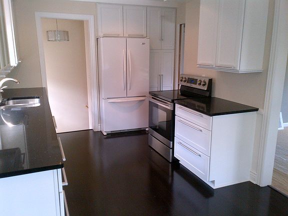 5th image of 14601 Horger Ave