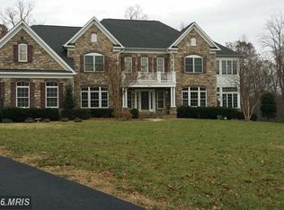 27058 Roan Ct, Chantilly, VA 20152