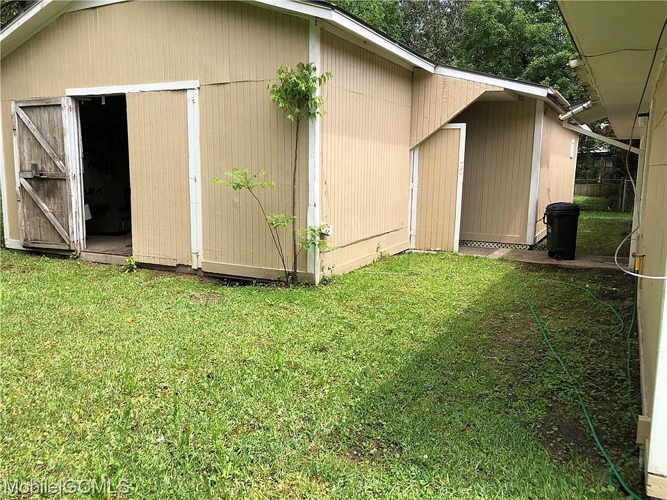 2nd image of 1362 Driftwood Dr N