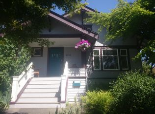 6716 17th Ave NW, Seattle, WA 98117