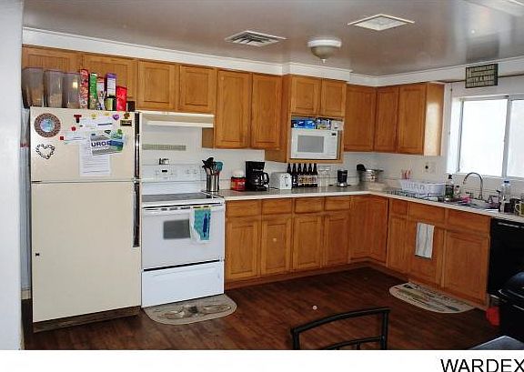2nd image of 1718 S Navajo Ave