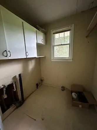 208 Tours St — Photo 18