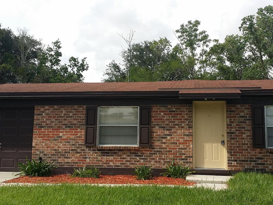 1st image of 10975 Weymouth Cir N