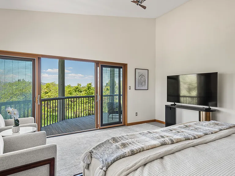 623 Johnson Dr — Photo 12