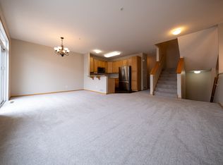 15620 Echo Ridge Rd, Apple Valley, MN 55124