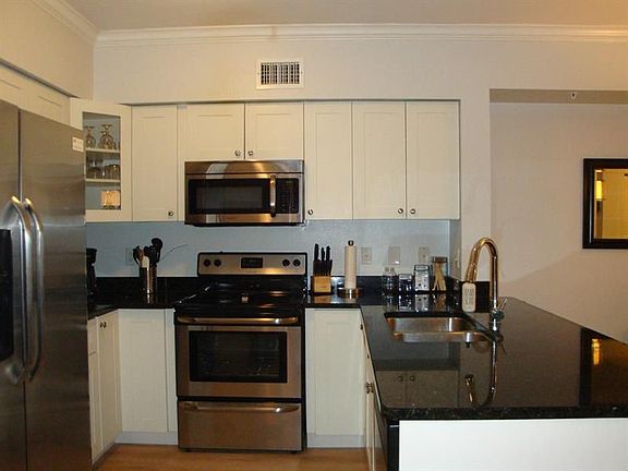 4th image of 6559 Emerald Dunes Dr APT 108