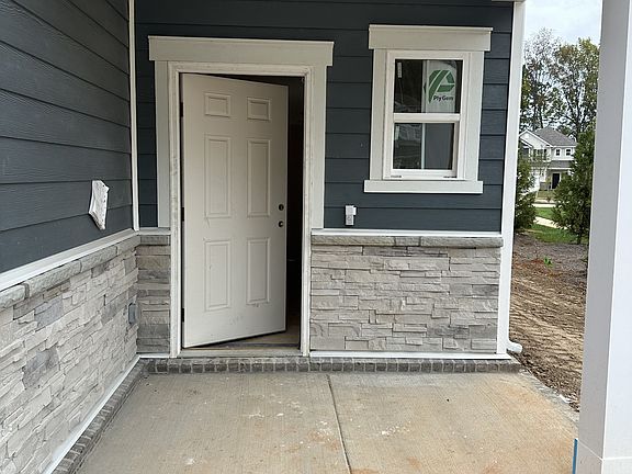 5th image of 368 Brook Ave Lot 74