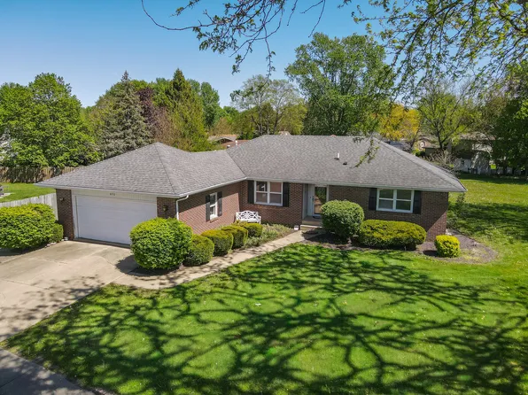 690 Vicksburg Ct, Bourbonnais, IL 60914