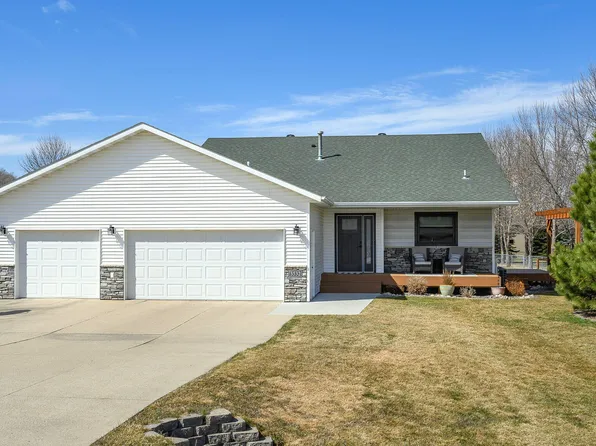 3532 Kingsford Rd, Bismarck, ND 58504