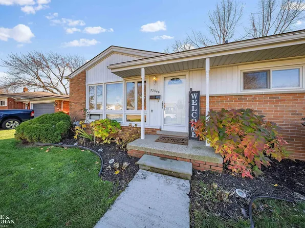 22348 Thomson St, Clinton Township, MI 48035