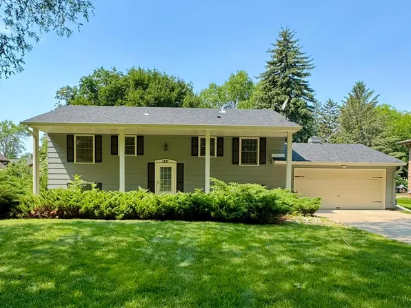 1231 N Kline St, Aberdeen, SD 57401