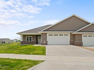 213B Timberline Ter, Kalona, IA 52247