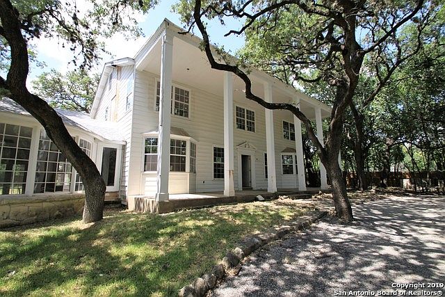 1st image of 101 Hibiscus Ln