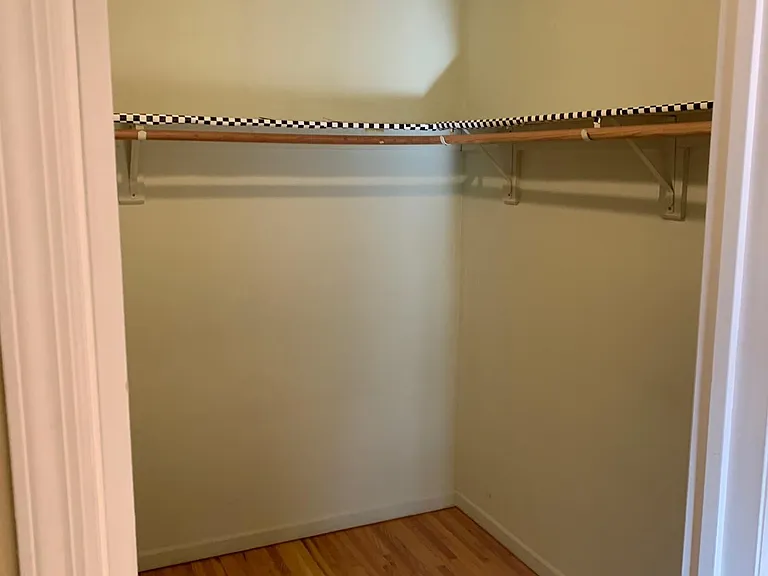Walk-in closet