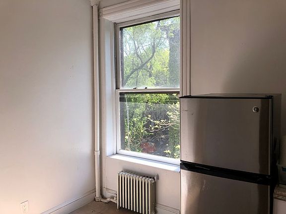 3rd image of 285 W 4th St APT 4