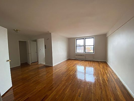 2nd image of 715 E 32nd St #6