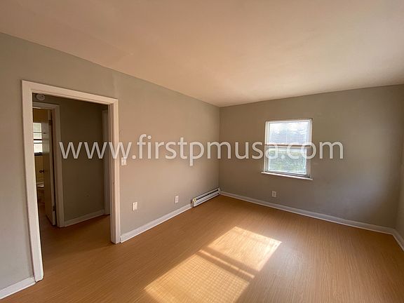 3rd image of 3409 Wilcox Blvd