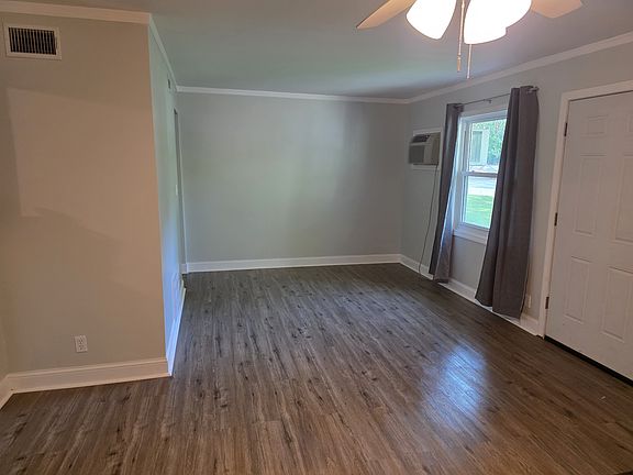 4th image of 78 Prospect Hill Dr