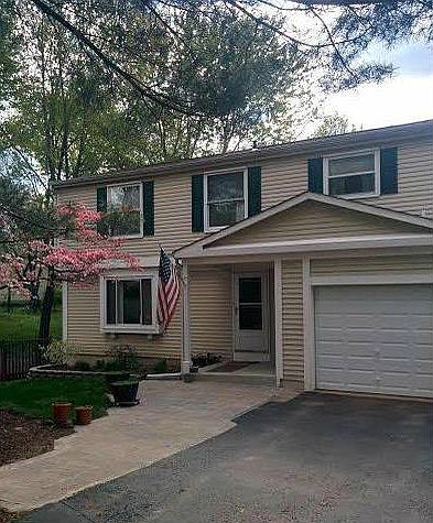1st image of 12827 Framingham Ct
