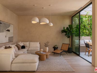 8840 Ashcroft Ave, West Hollywood, CA, 90048
