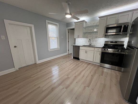 5th image of 1935 E 123rd St APT 2