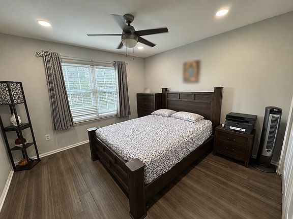 5th image of 1203 Bayley Ct