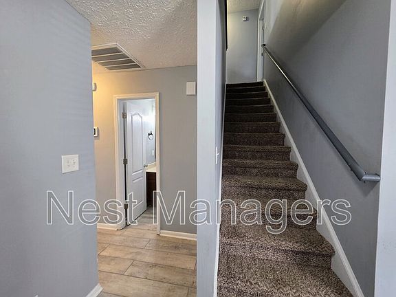 3rd image of 4716 Cedar Pass Dr
