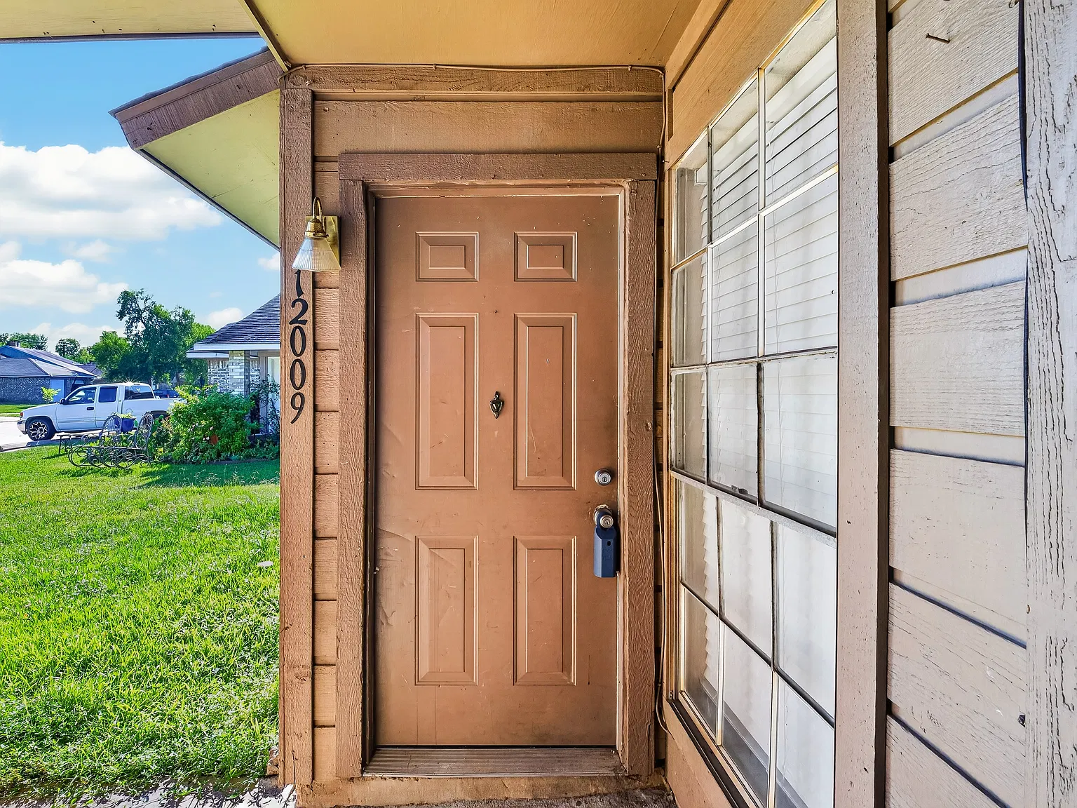 2 bed, 1.0 bath, 938 sqft, $1,100 — Photo 4