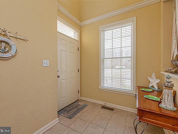 4th image of 112 Willow Oak Ave #G