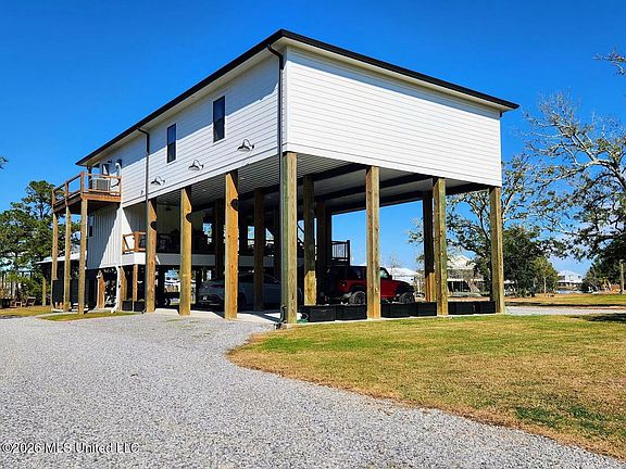 2nd image of 11662 Bayou View Dr