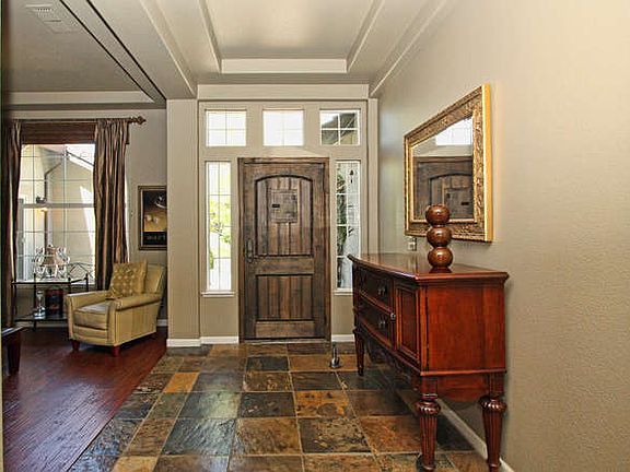 3rd image of 522 Meybees Ct