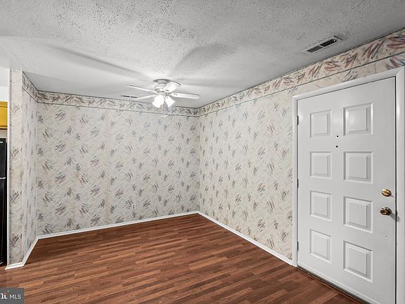 4th image of 2405 Durham Ct #2405A