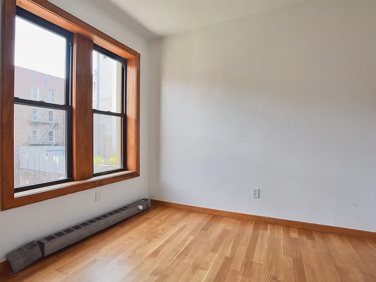 72 Thompson St #3A — Photo 3