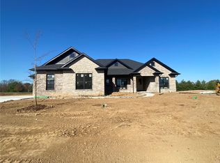 8425 Rock Ridge Ct, Edwardsville, IL 62025