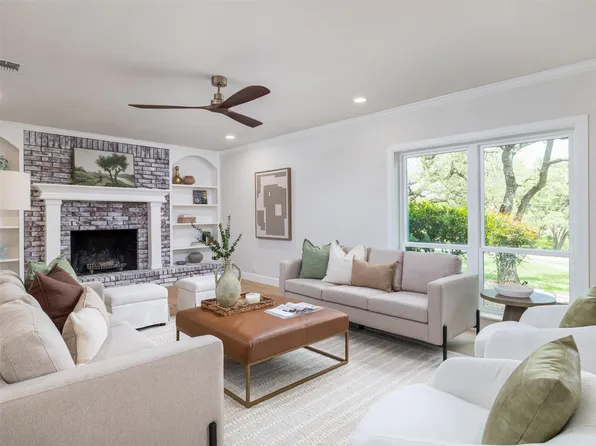 701 Oakwood Ln, Dripping Springs, TX 78620