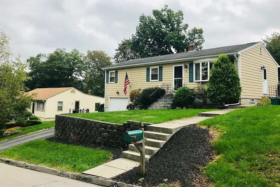 1st image of 18 Forest Hill Dr