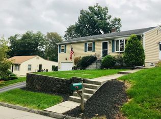 18 Forest Hill Dr, Johnston, RI 02919