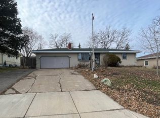 3825 Jordan Ave N, New Hope, MN 55427